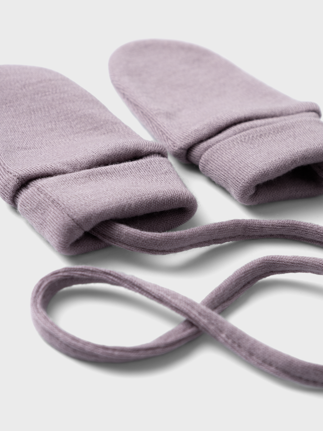 model_shot-front_full